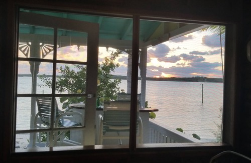 Lubbers Quarters Cay House | Green Bananas Cottage with sandy beach and private dock