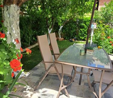 Elliniko-Argyroupoli Apartment | Green Escape