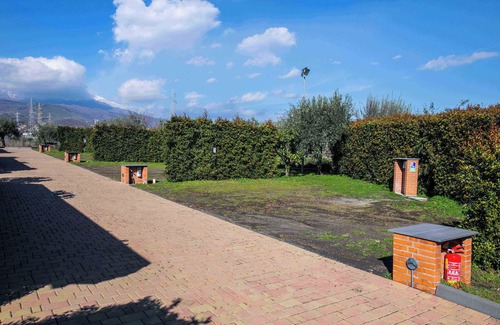 Aci Sant'Antonio RV Rental | Green Etna camping pitches