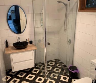 Monbulk Apartment | Green Forrest Cottage