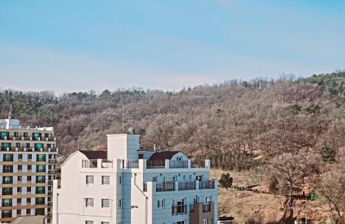 Bucheon Apartment | Green House 부천 패밀리룸 쓰리룸