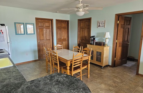 Markesan Cabin | Green Lake View Cottage