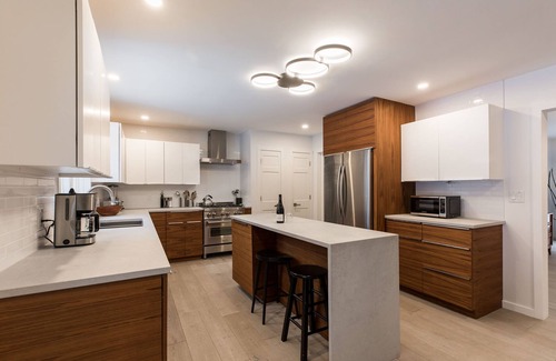 Ulster Park House | Green Sanctuary: Luxury Home Surrounded by Nature