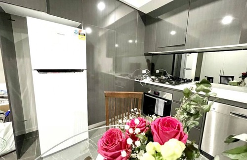 Wentworth Point Apartment | GREEN Skyline View2BR close to Easter Show