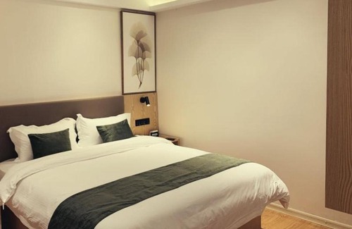 Suqian Hotel | GreenTree Inn Express Hotel Jiangsu Suqian Shuyang Bus Station