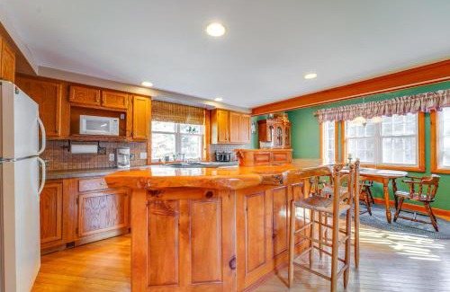 Brantingham House | Greig Getaway Near Brantingham Lake and Ski Resort