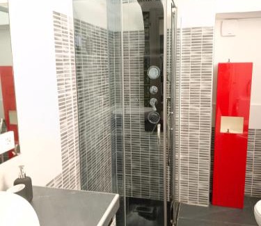 Como Apartment | Grey Apartment Villa Olmo