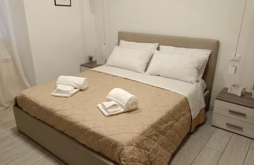 Como Apartment | Grey Apartment Villa Olmo