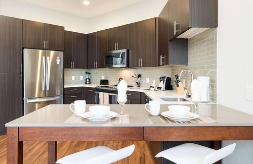 Mission Valley Apartment | Grill & Picnic Area | 1BR w/Kitchen | Work Desk