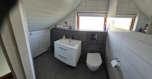 Ytre Vinje House | Grimsøy Lofoten House