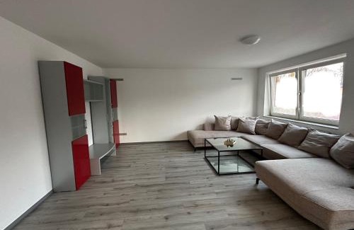 Alsdorf Apartment | Große Ferienwohnung mit Parkplatz 15 min von Aachen