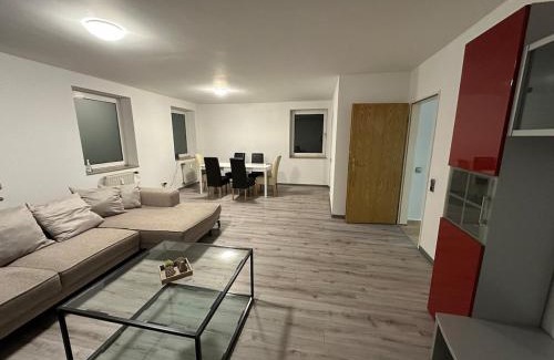 Alsdorf Apartment | Große Ferienwohnung mit Parkplatz 15 min von Aachen