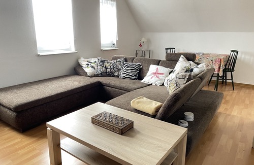 Meeder Apartment | Große und Gemütliche Familienwohnung auf dem Land