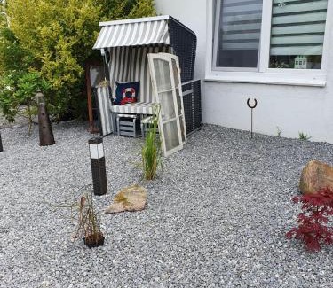Grosssolt Apartment | Große Wohnung mit Terrasse und Grill