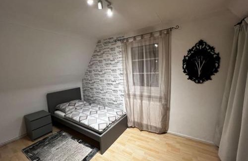 Juelich House | Großes Haus in Jülich Neu möbiliert