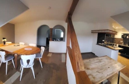 Bexbach Apartment | Großzügige DG Wohnungkehr Wiederfür 1-8 Personen Bestens Familiengeeignet