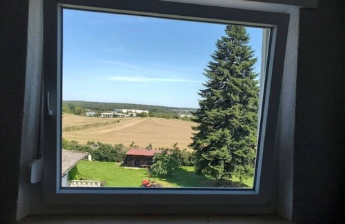 Bexbach Apartment | Großzügige DG Wohnungkehr Wiederfür 1-8 Personen Bestens Familiengeeignet