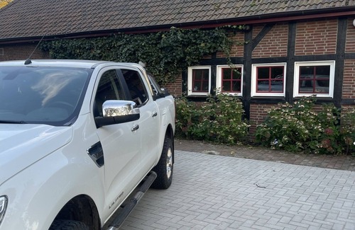 Rastede Apartment | Großzügige Ebenerdige Ferienwohnung, Ruhig Gelegen