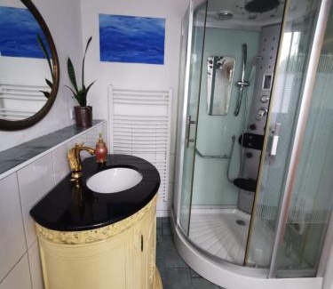 Mittelhof Apartment | Großzügiges Studio-Apartment Siegblick 70qm mit XXL Balkon