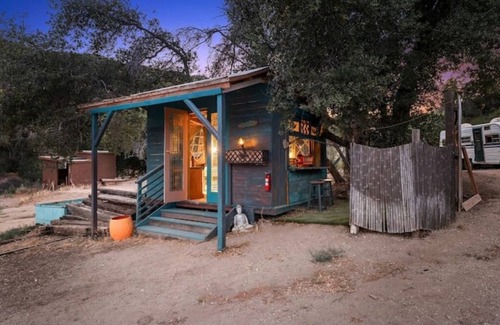 Leona Valley House | Groovy Little Patchwork Cabin