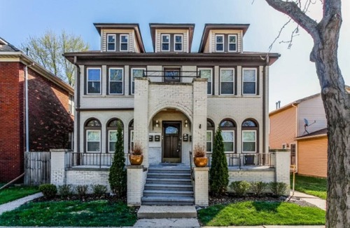 Grosse Pointe House | ★Grosse Pointe Retreat★ ★Downtown Detroit Close★