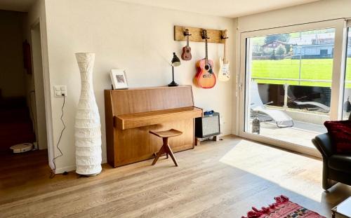 Huttwil Apartment | Grosse Wohnung mit Sauna