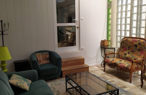 Cote Pavee Apartment | Ground floor charming "arts déco" house 2 bedrooms, living room, kitchen, large garden