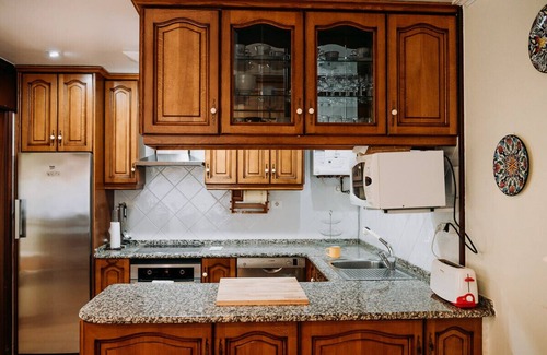 O Rosal Ski Chalet | Ground floor house with pool