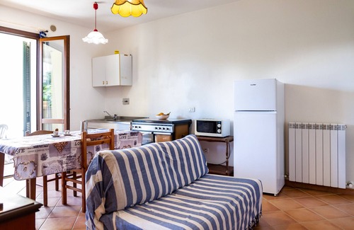 Alberese House | Ground floor Apartment with Terrace,Garden and Shared Pool