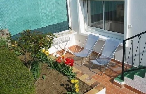 Royan Apartment | Ground floor of a villa in a very quiet downtown area