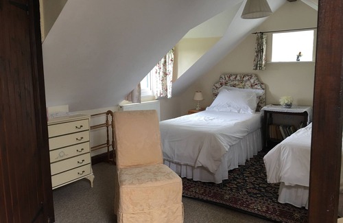 Leominster Bed & Breakfast | Grove Farm Direct