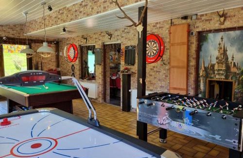 Sieber House | Gruppenunterkunft-Klein-Holland-Harz-15-24-Personen-ab-2-Naechte-mit-Sauna-und-umfangreichen-Freizeiteinrichtungen-im-Innen-und-Aussenbereich-im-attraktiven-Harz