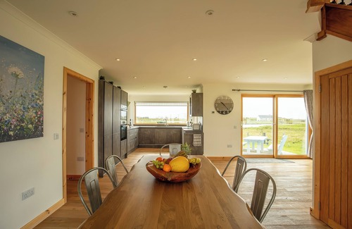 Eochar Cottage | GUALAN SANDS, pet friendly, luxury holiday cottage in Iochdar