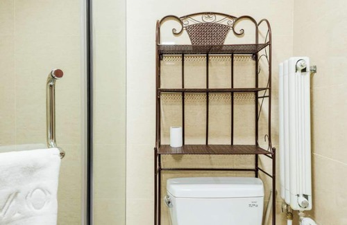 Gubei Water Town Apartment | Gubei Water Town Vacation Loft