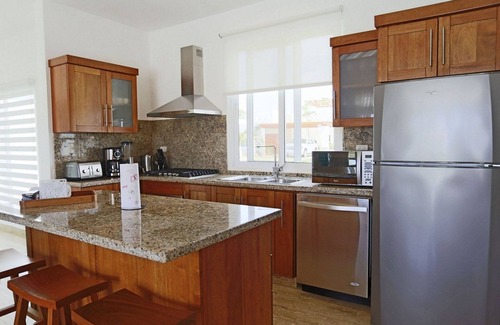Playa Chiquita Villa | Guest-friendly villa on sandy beach, private pool & golf cart, gym/tennis!