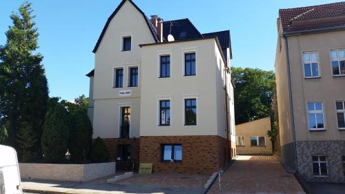 Eberswalde House | Guest House Altes Forstamt