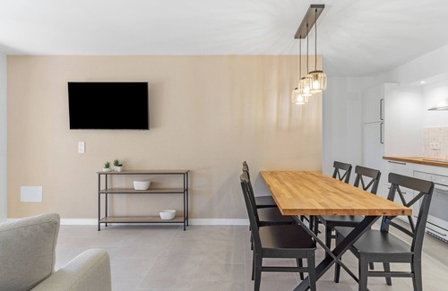 Tolox House | Guest House 'Casita Nube' with Mountain View, Wi-Fi and Air Conditioning