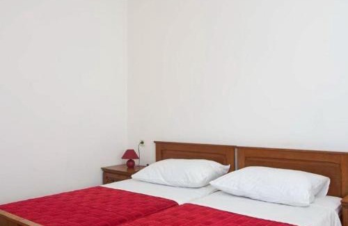 Kozarica Bed & Breakfast | Guest House Hazdovac