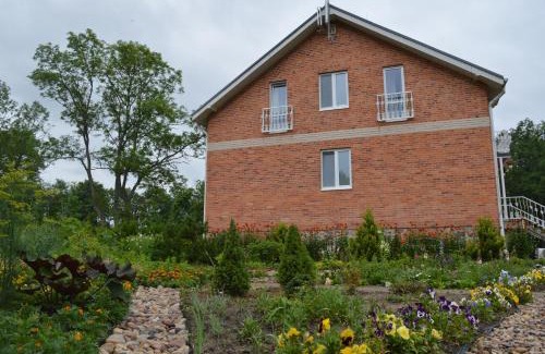 Cervonka House | Guest House Kalnu pūpoli