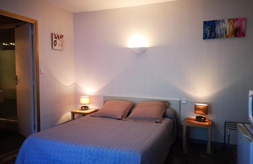 Saint-Sylvain-d'Anjou House | Guest House La Fauvelaie