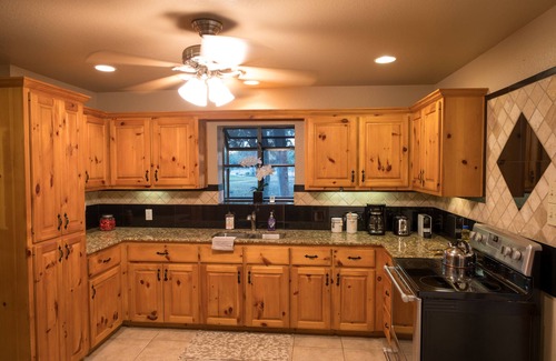 Kyle House | Guest house nestled amongst 100 year old oaks with fun farm animals!