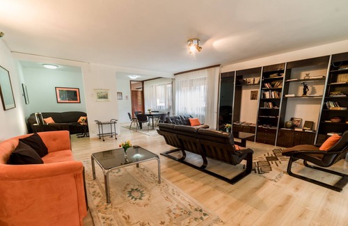 Tuzla House | Guest House PASHA