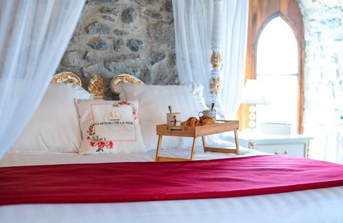 Cruet Bed & Breakfast | Guest Room - Château de la Rive - 2 Persons