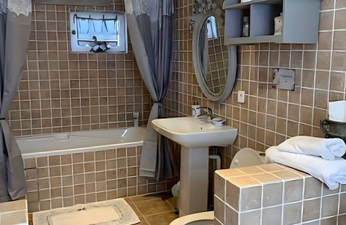 Suzay Bed & Breakfast | Guest Room "Marie Antoinette" with Breakfast, Pool, Private Terrace and Wi-Fi