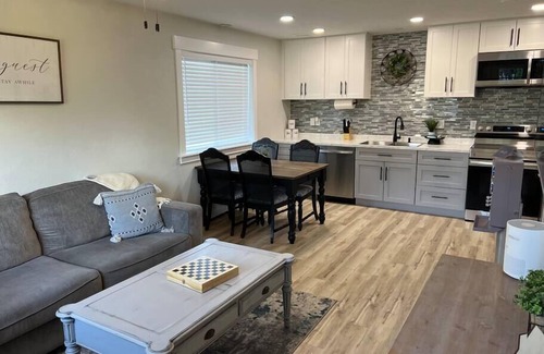 Idaho Falls Apartment | Guest Suites -1998 #4 Peaceful 1 bedroom 1 bath Suite