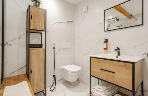 Saint-Sulpice-de-Faleyrens House | Guesthouse Les Maurins