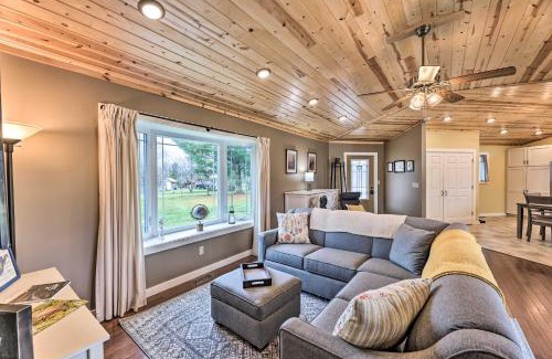 Marlinton House | Guesthouse on Lonesome Hollow Hot Tub and Mtn Views