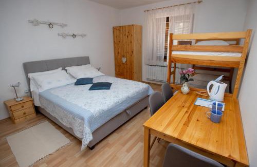 Prestranek House | Guesthouse Sanabor