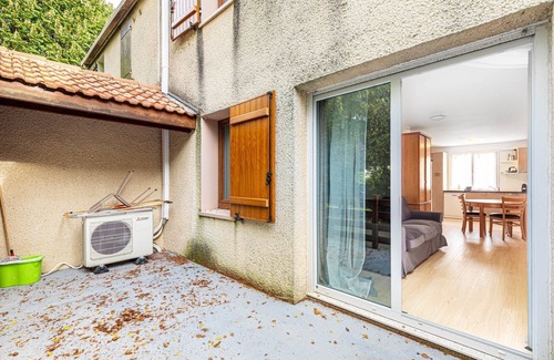 Neuilly-Plaisance Apartment | GuestReady - Cosy stay with a terrace for 2 people