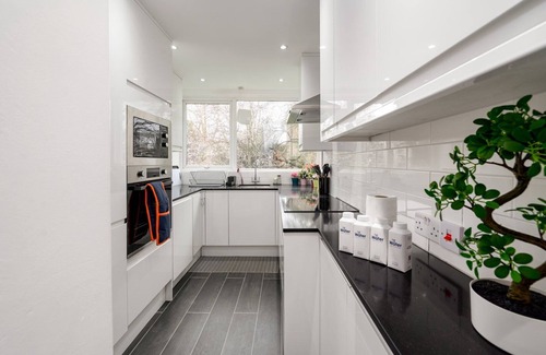 Thornton Apartment | GuestReady - Modern escape in Clapham